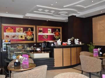 Rose Garden Hotel Riyadh Exterior photo